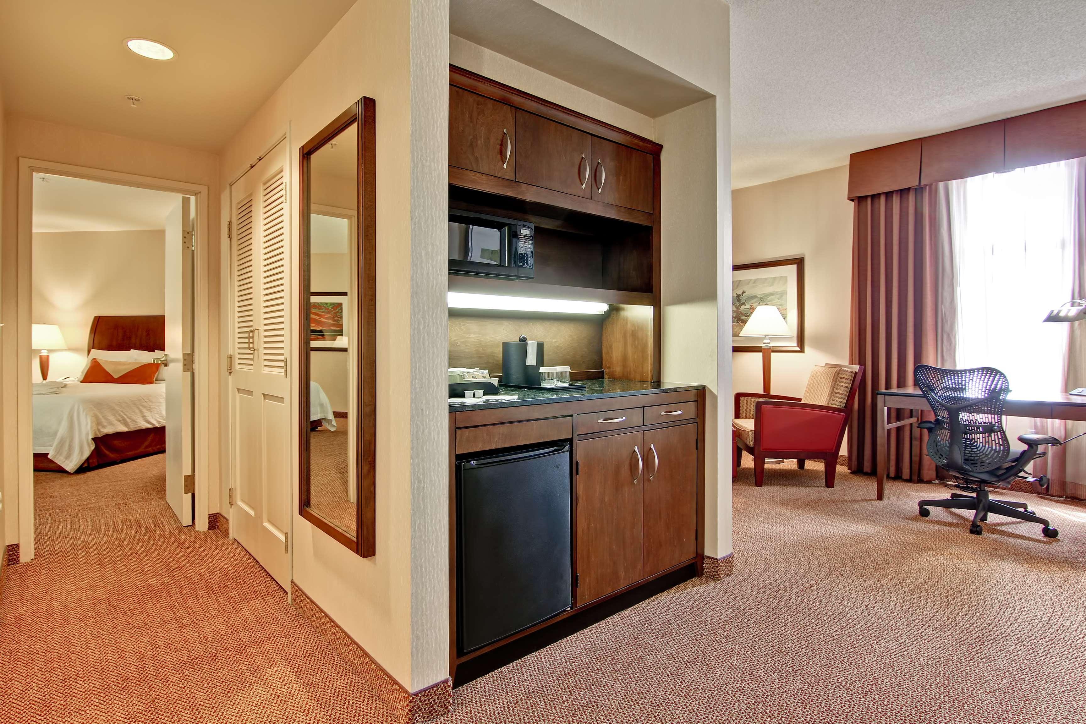 Hilton Garden Inn Calgary Airport Εξωτερικό φωτογραφία