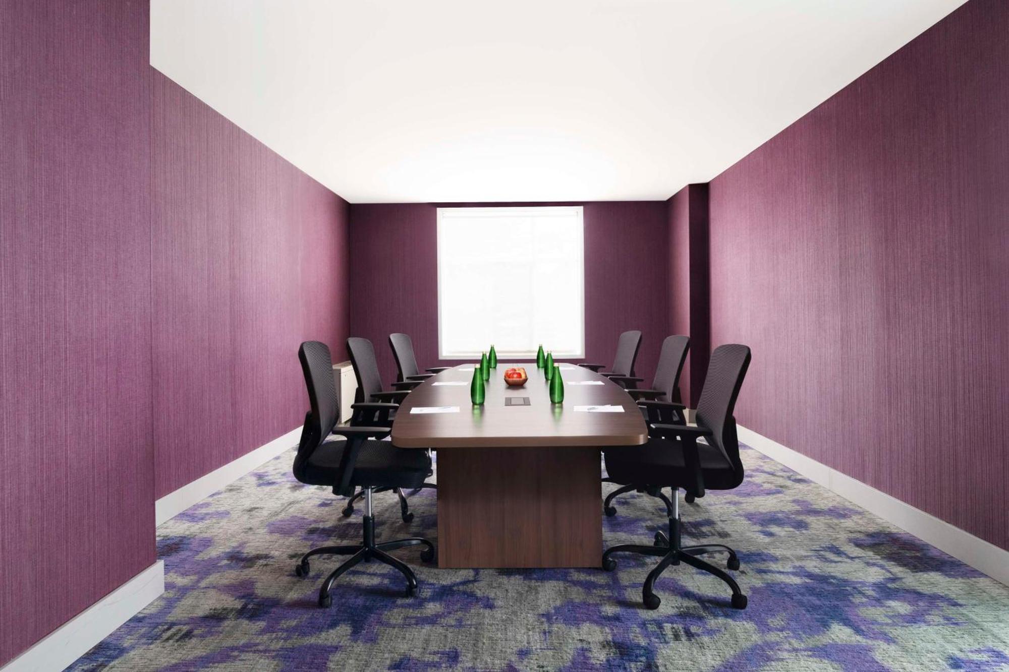 Hilton Garden Inn Calgary Airport Εξωτερικό φωτογραφία