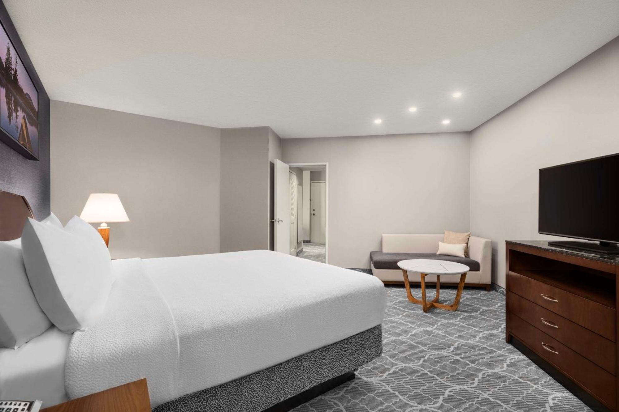 Hilton Garden Inn Calgary Airport Εξωτερικό φωτογραφία