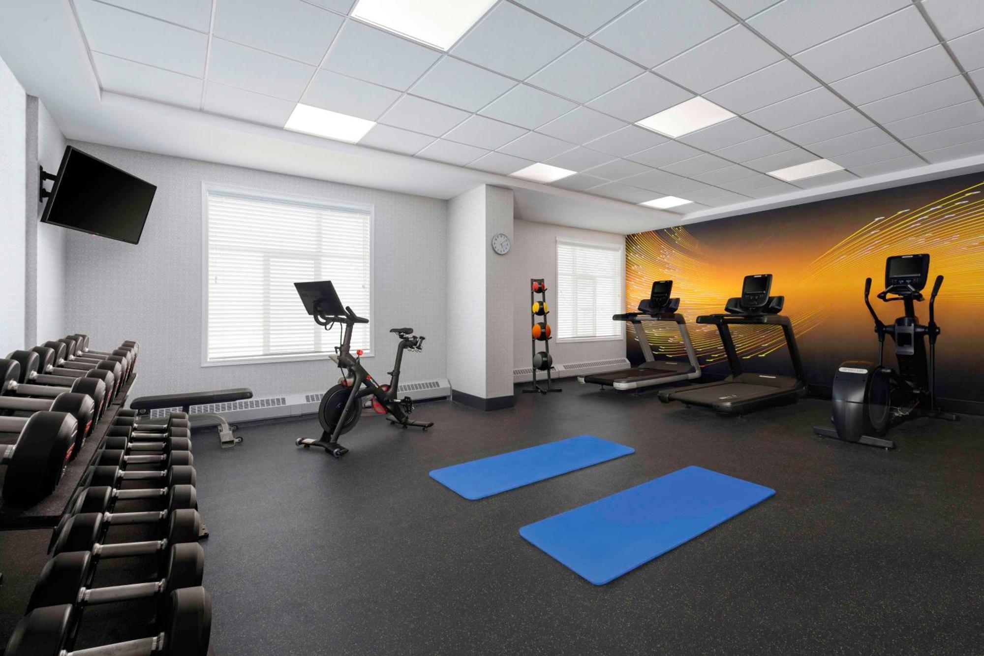 Hilton Garden Inn Calgary Airport Εξωτερικό φωτογραφία